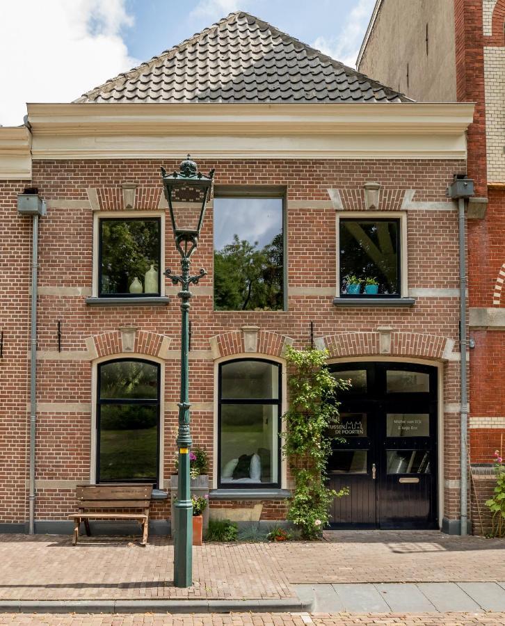 Bed&Breakfast Tussen De Poorten 坎彭 外观 照片