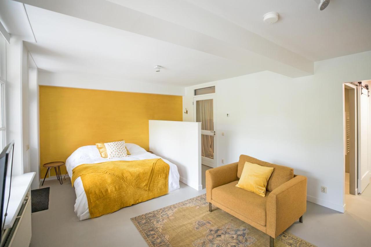 Bed&Breakfast Tussen De Poorten 坎彭 外观 照片