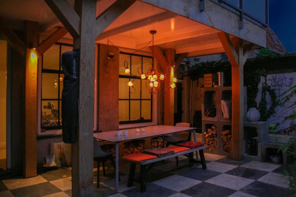 Bed&Breakfast Tussen De Poorten 坎彭 外观 照片